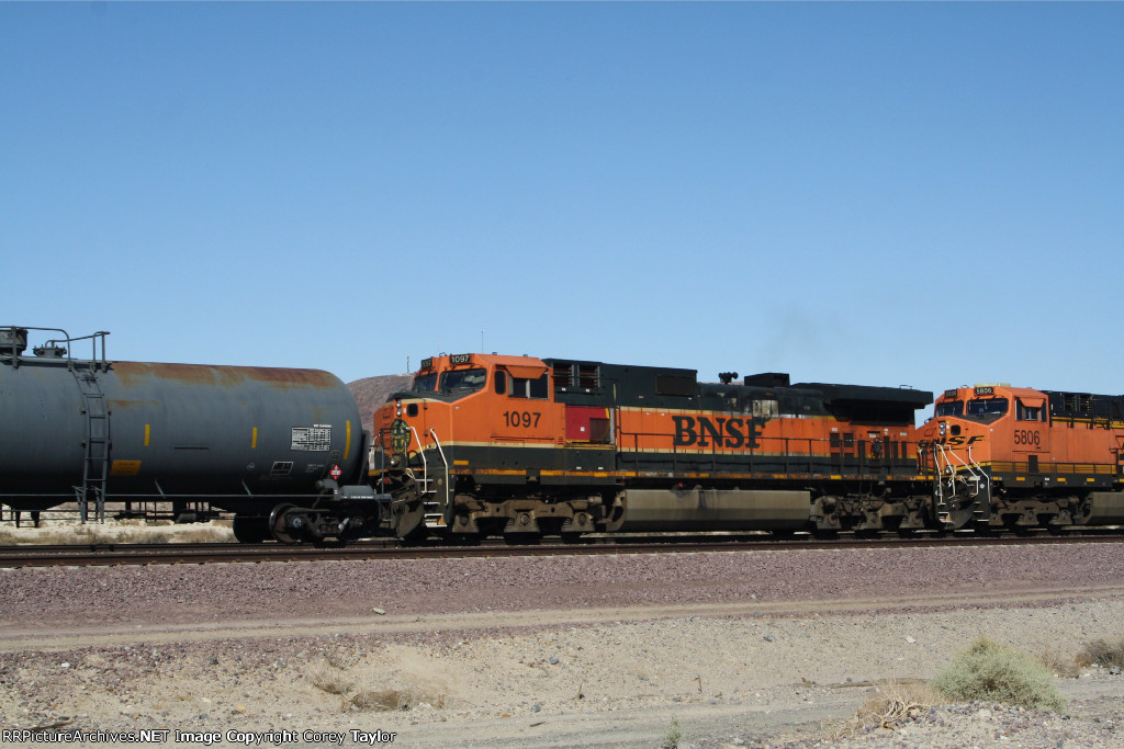 BNSF 1097